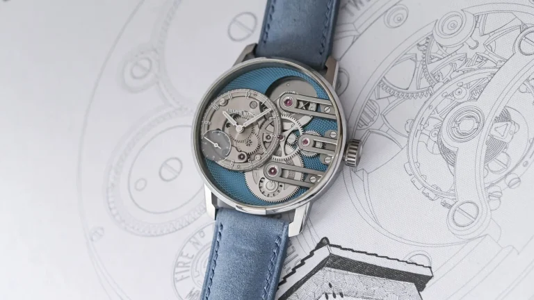 Memperkenalkan Armin Strom Gravity Equal Force Ultimate Sapphire Blue: Keindahan Mekanis dalam Nuansa Biru Es